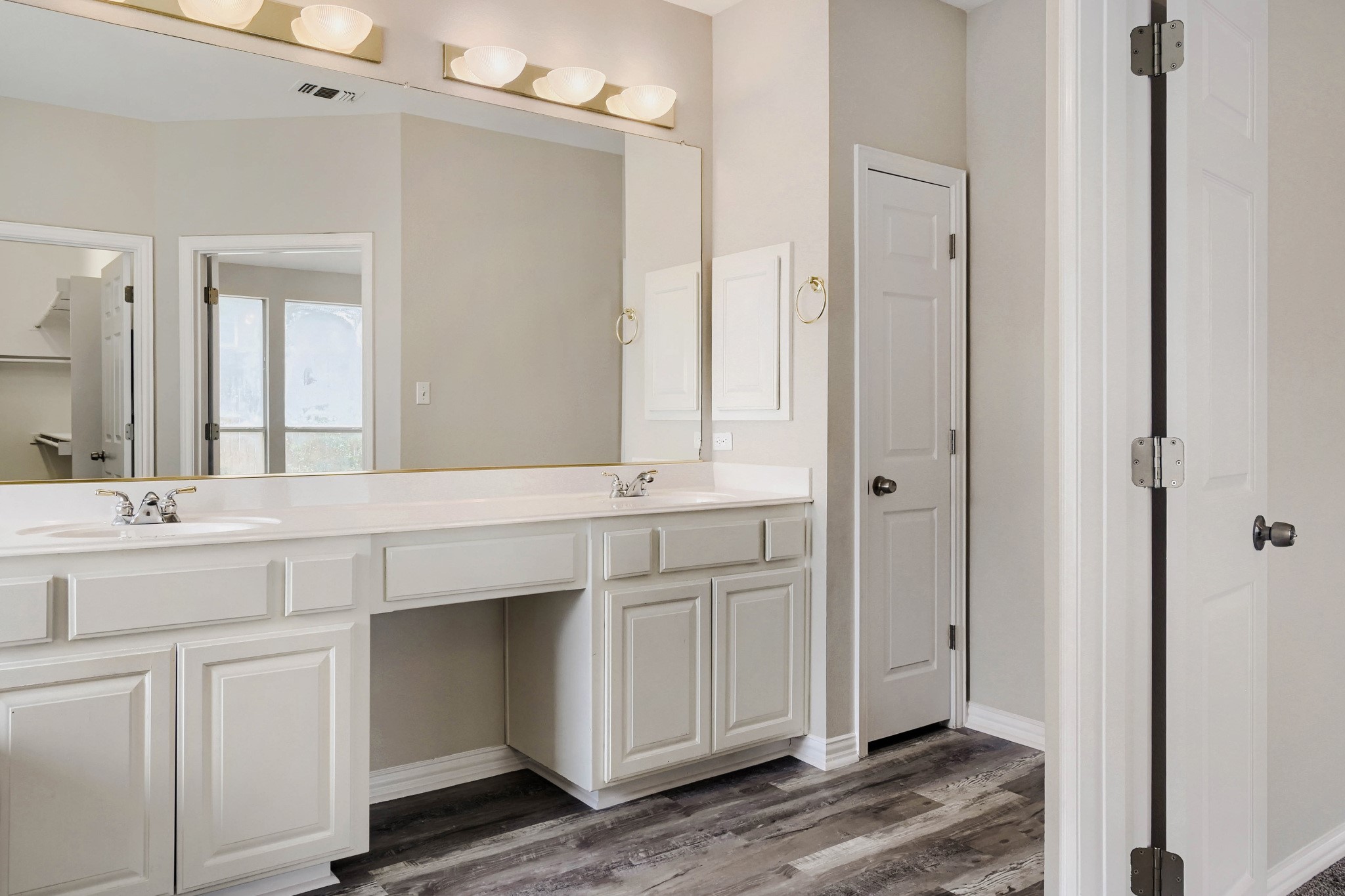 2306 Everton Drive Arlington TX 76001