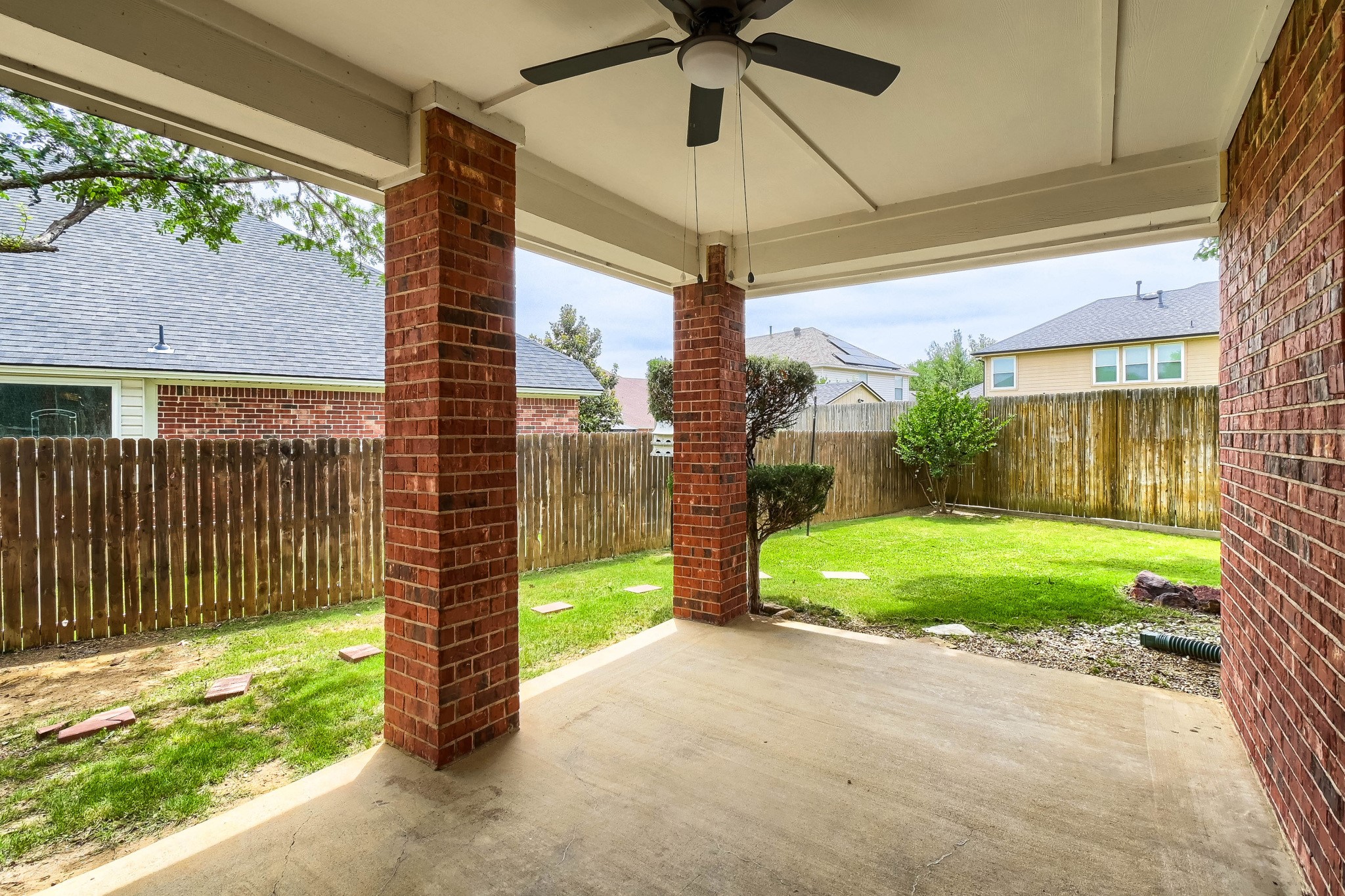 2306 Everton Drive Arlington TX 76001