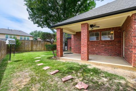 2306 Everton Drive Arlington TX 76001