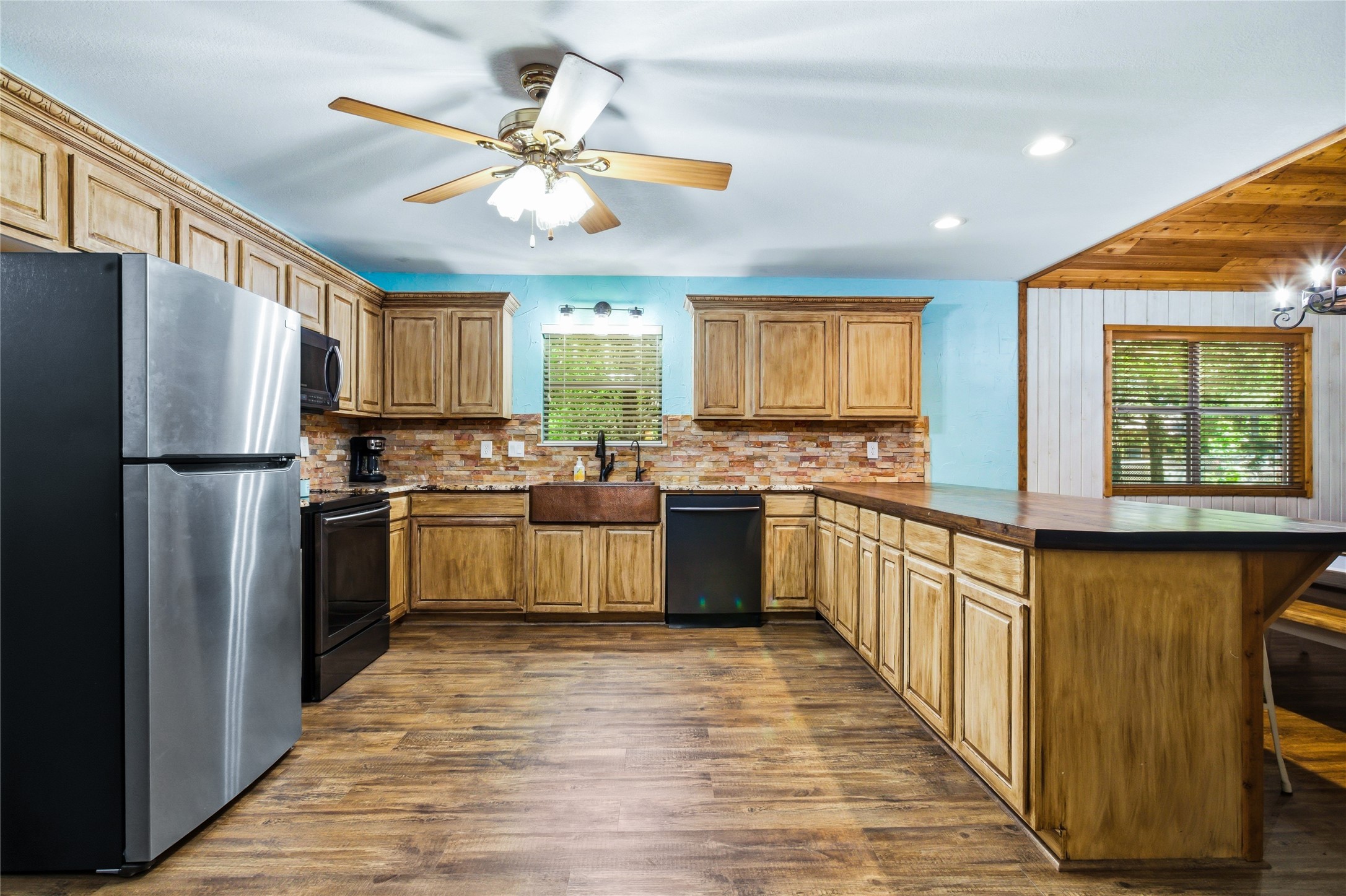 2003 Flowing Wells Road Pottsboro TX 75076
