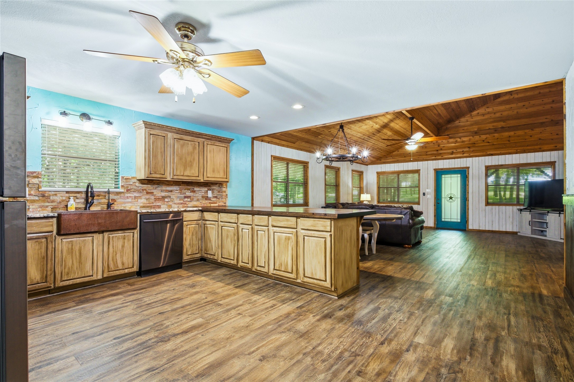 2003 Flowing Wells Road Pottsboro TX 75076
