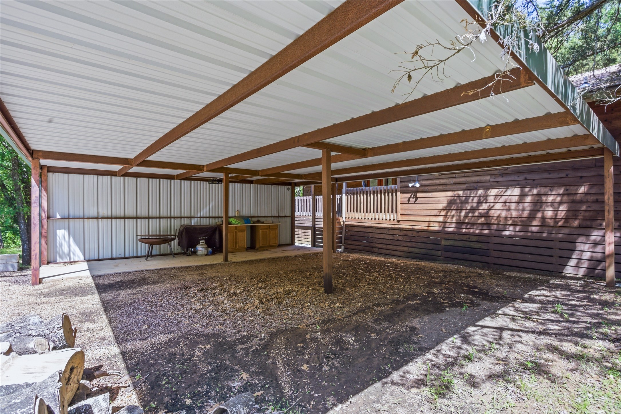 2003 Flowing Wells Road Pottsboro TX 75076