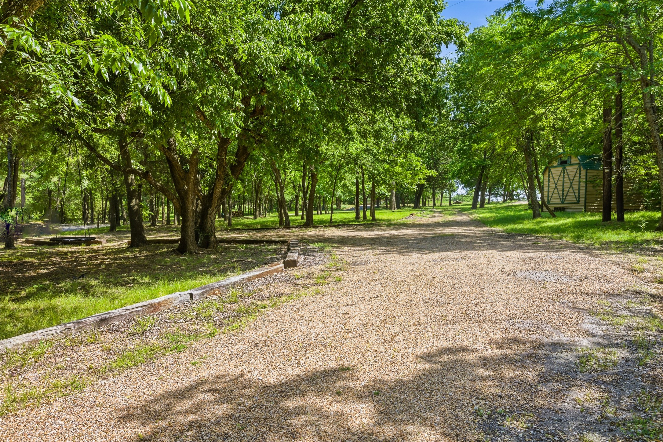2003 Flowing Wells Road Pottsboro TX 75076