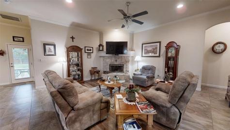 109 Donna Circle Granbury TX 76049