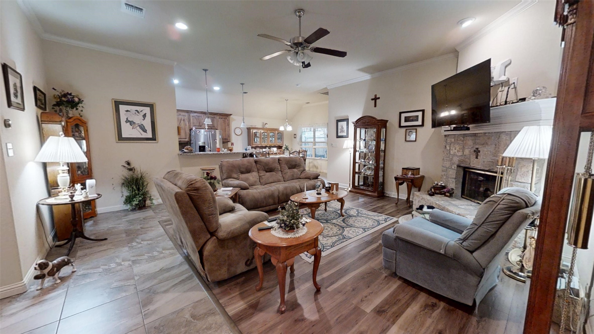 109 Donna Circle Granbury TX 76049