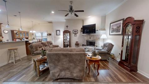 109 Donna Circle Granbury TX 76049