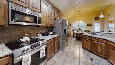 109 Donna Circle Granbury TX 76049
