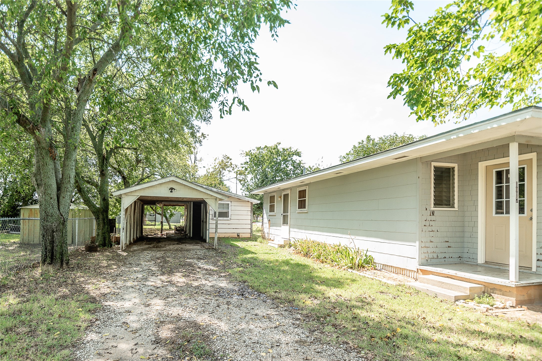 1017 Young Street Nocona TX 76255