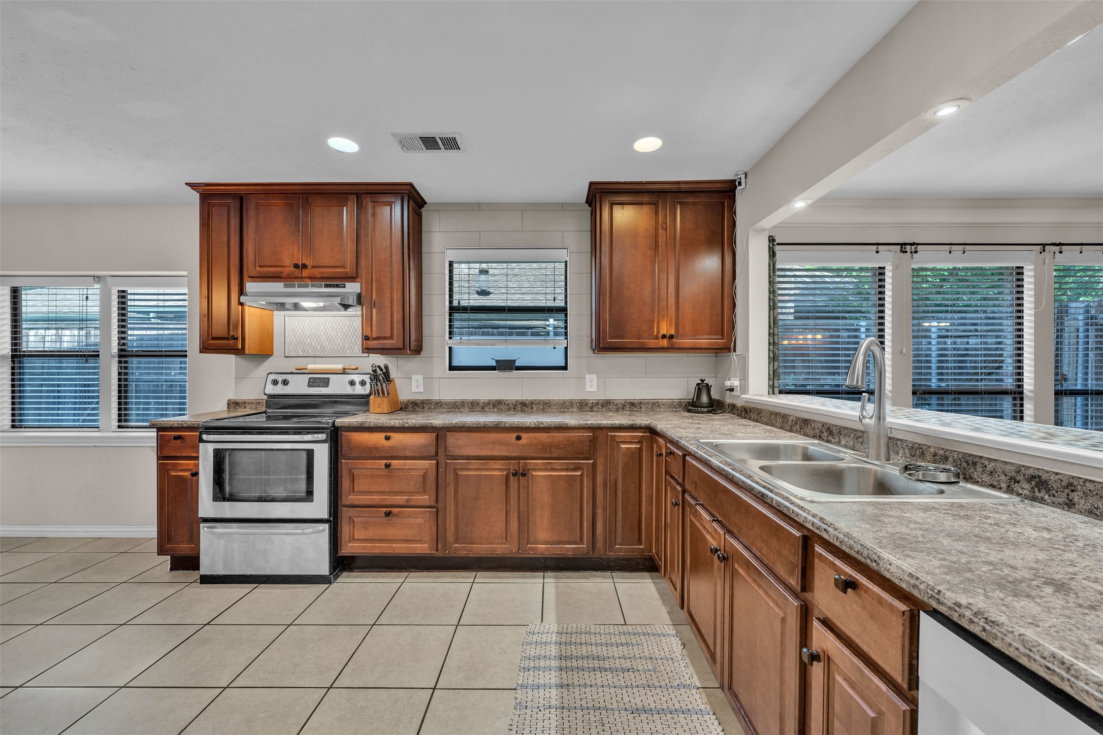 3046 Westforest Drive Dallas TX 75229