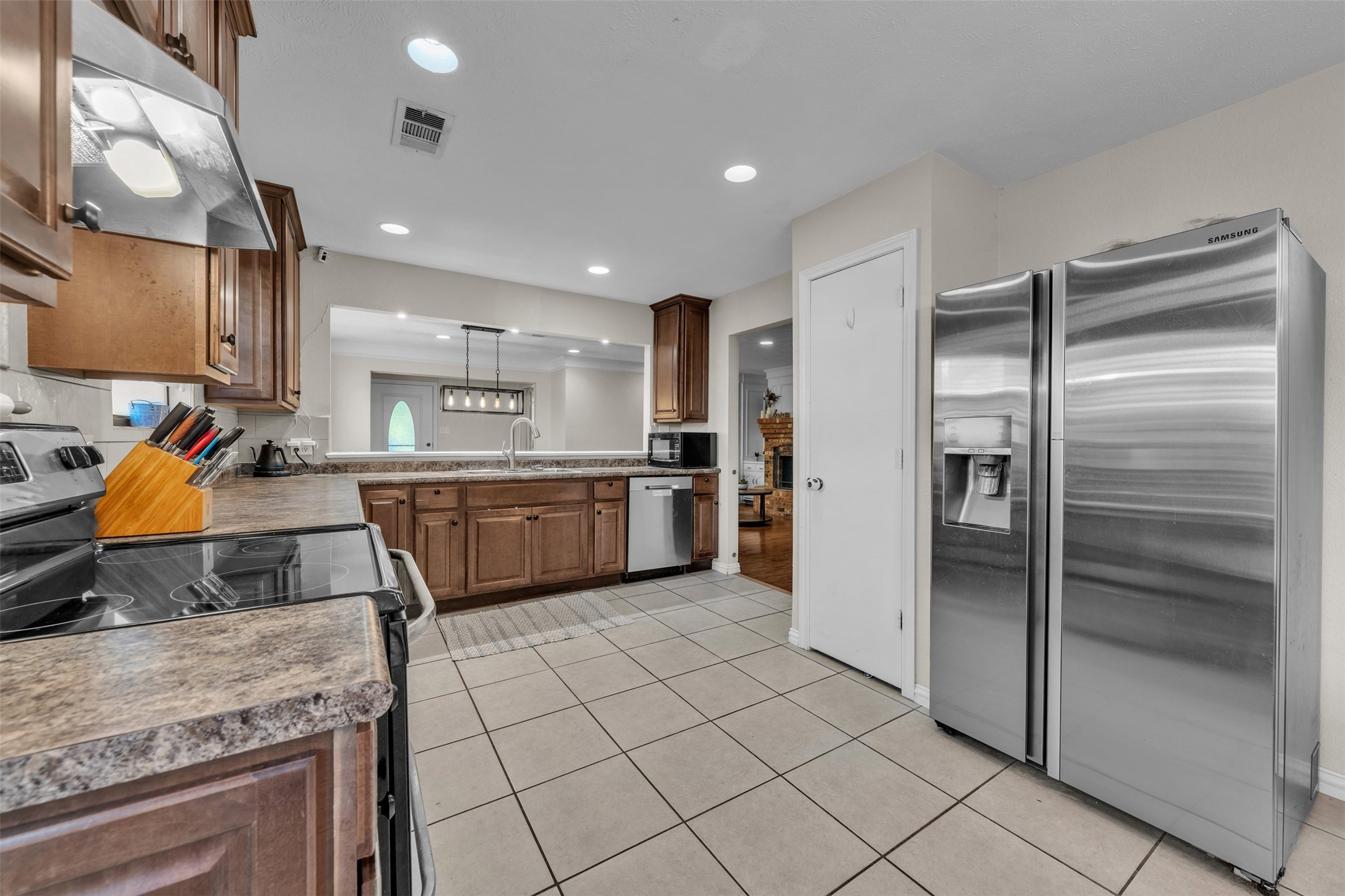 3046 Westforest Drive Dallas TX 75229