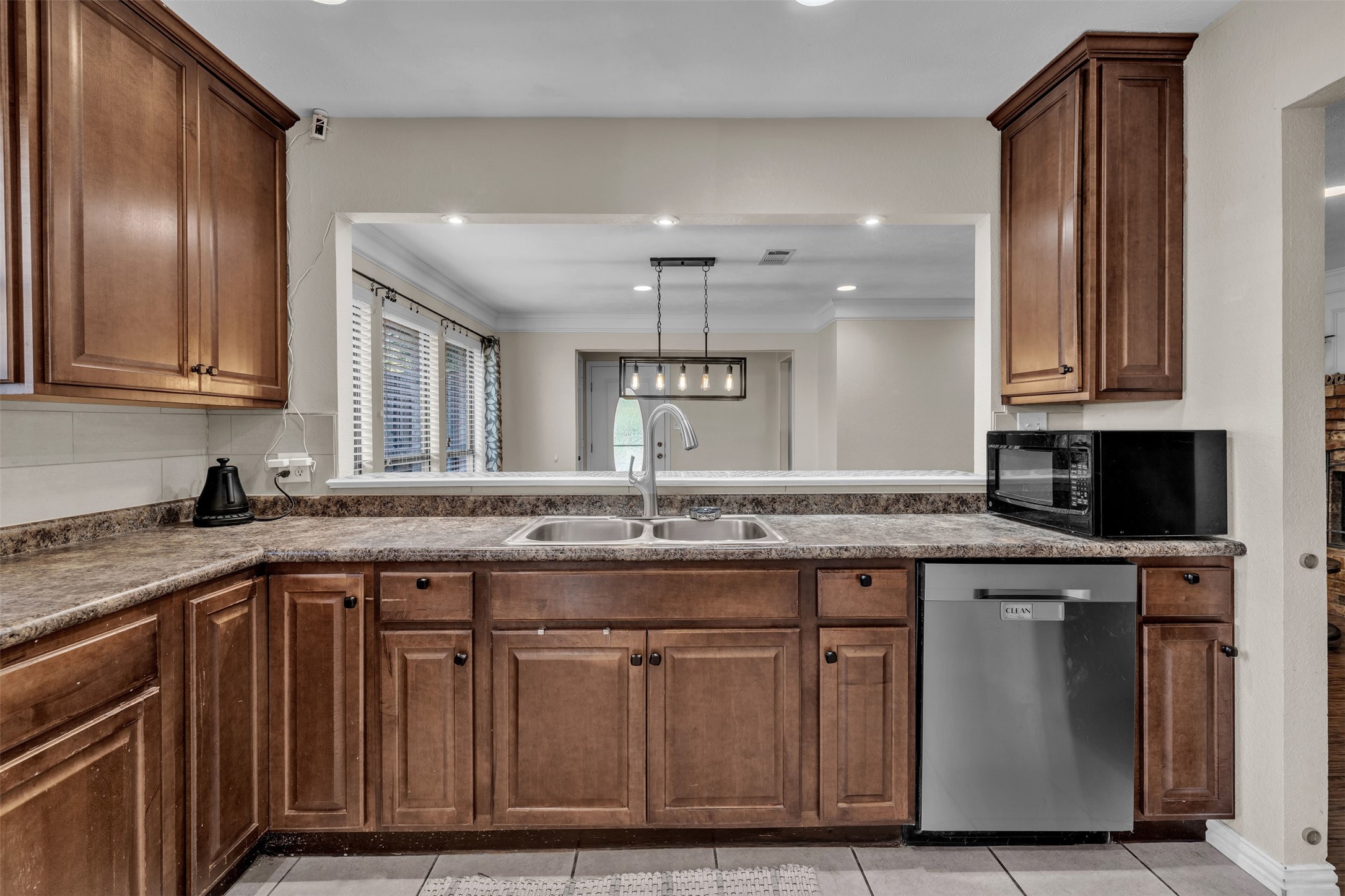 3046 Westforest Drive Dallas TX 75229