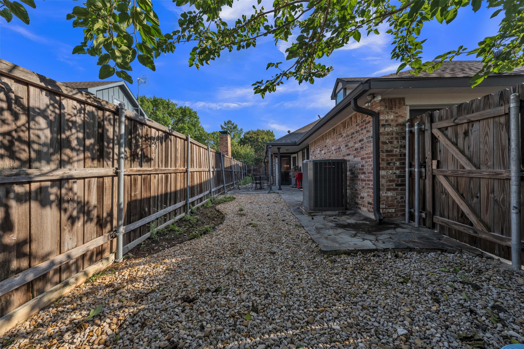 3046 Westforest Drive Dallas TX 75229