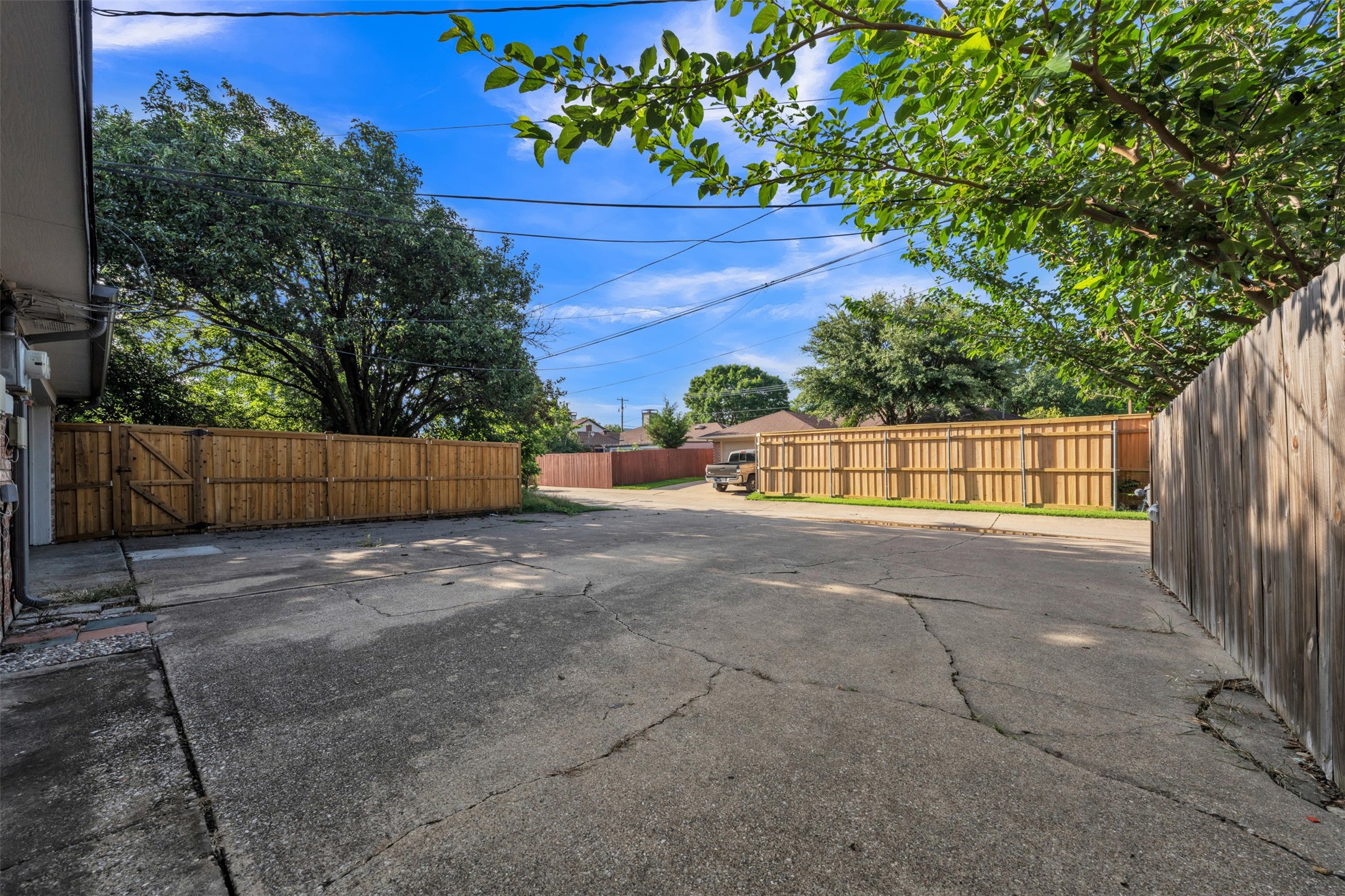 3046 Westforest Drive Dallas TX 75229