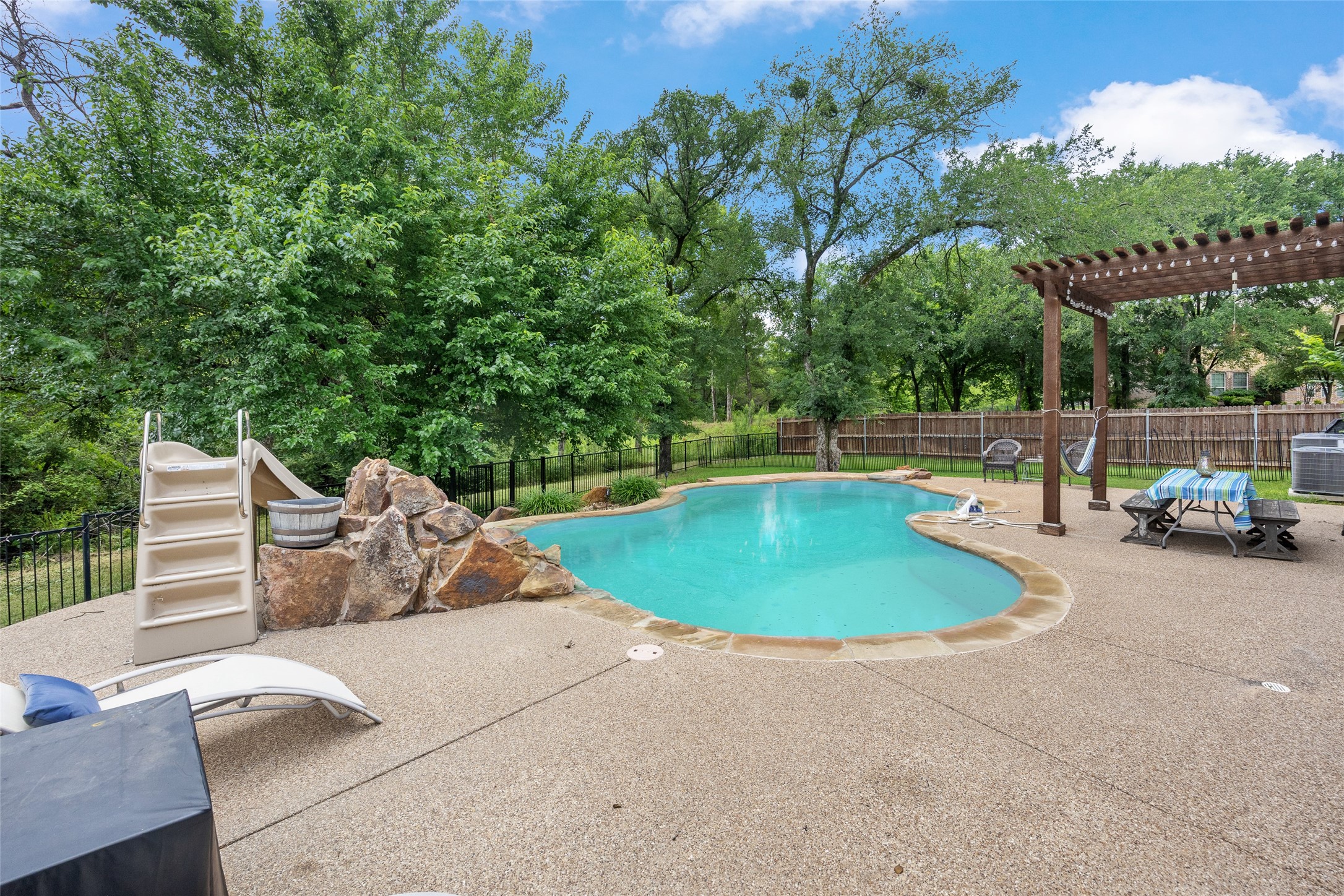 605 Pine Island Circle Mansfield TX 76063