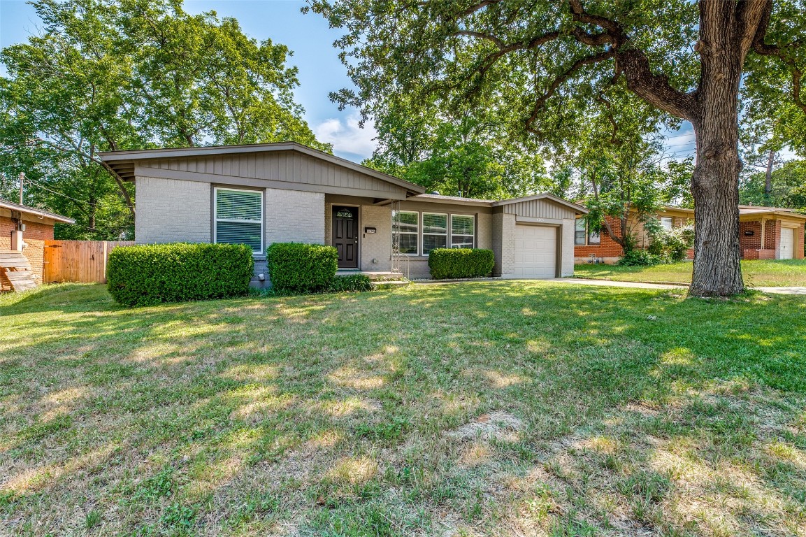 6208 Woodbine Drive Fort Worth TX 76112