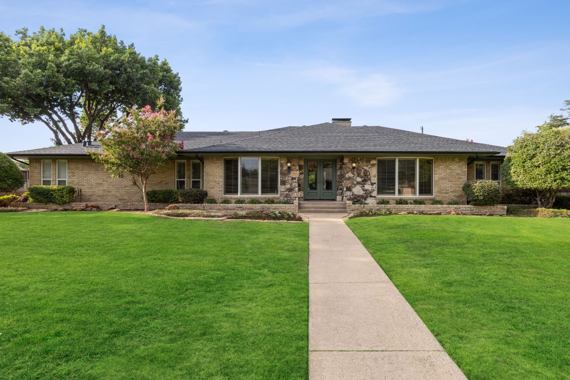 4507 Laren Lane Dallas TX 75244