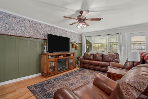 7130 Briar Road Azle TX 76020