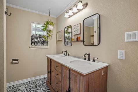 7130 Briar Road Azle TX 76020