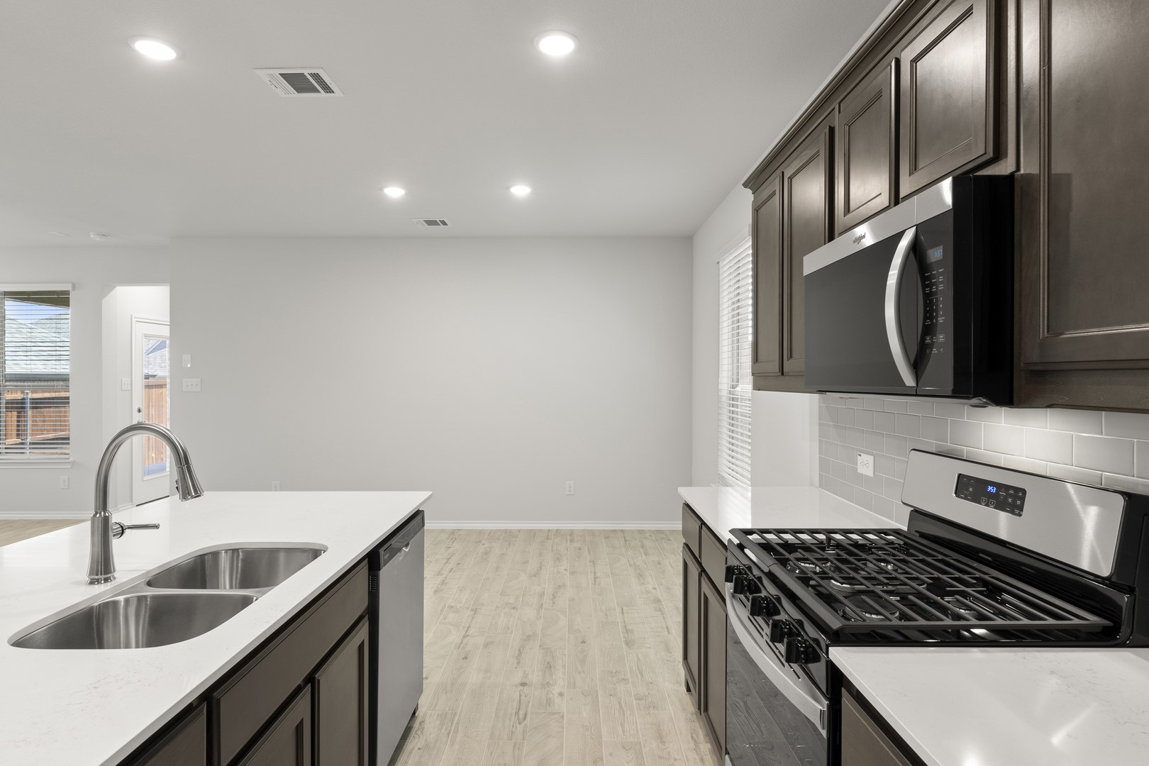 2516 Breakaway Drive Mesquite TX 75149