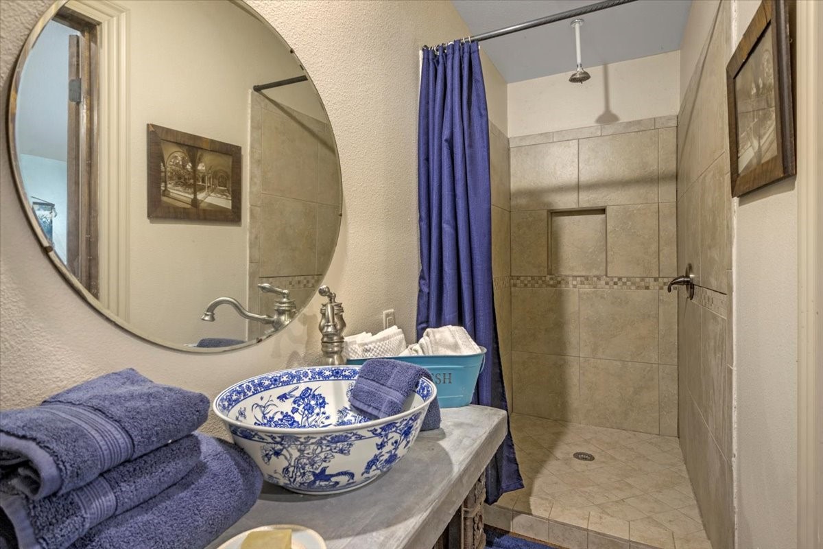 395 County Road 2482 Mineola TX 75773