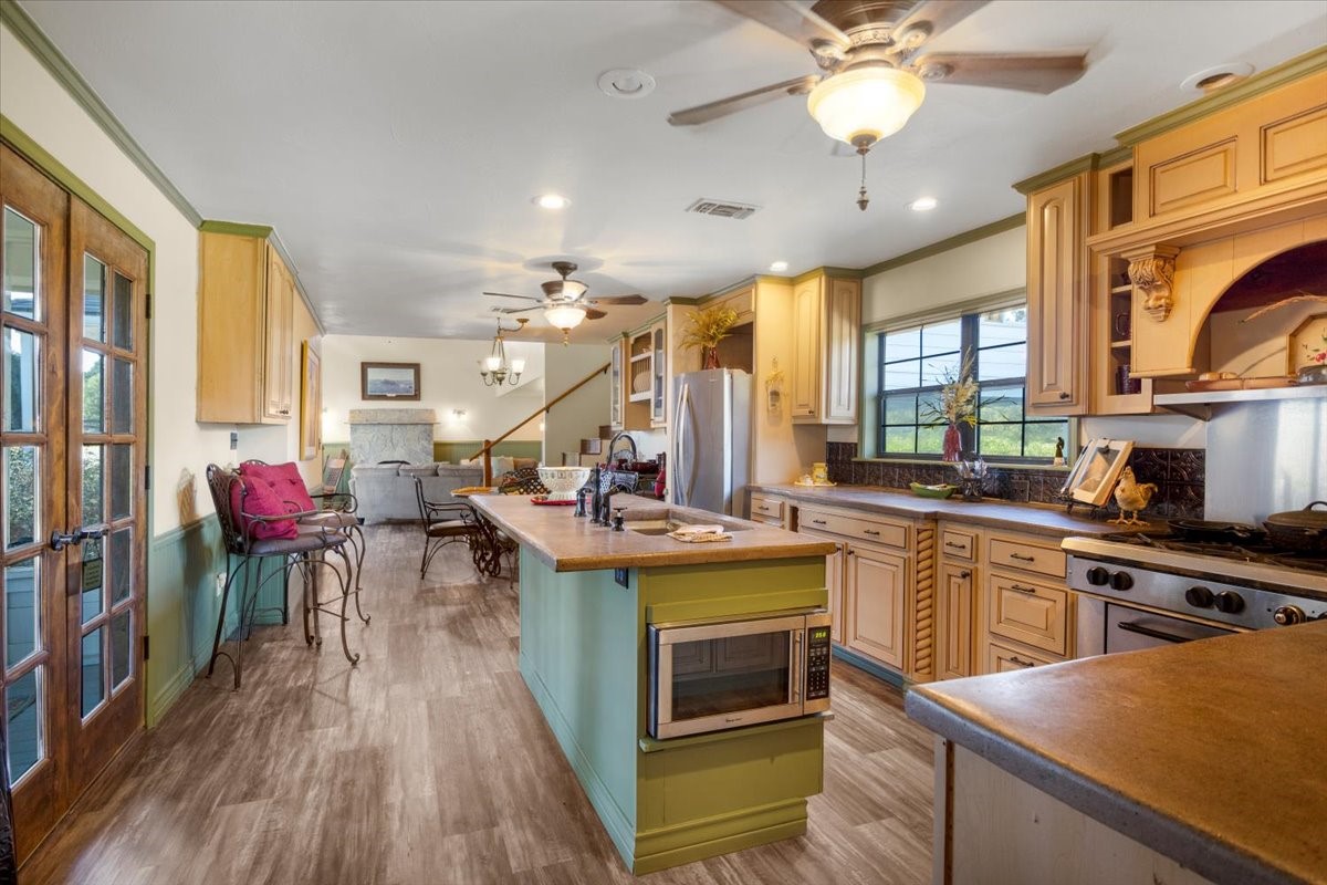 395 County Road 2482 Mineola TX 75773