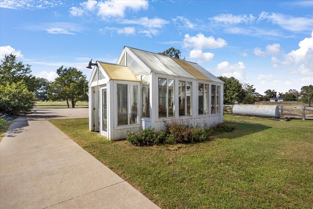 395 County Road 2482 Mineola TX 75773