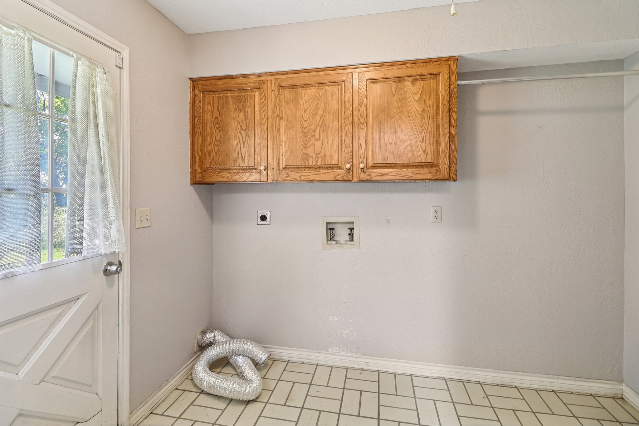 329 Lowell Road Milford TX 76670