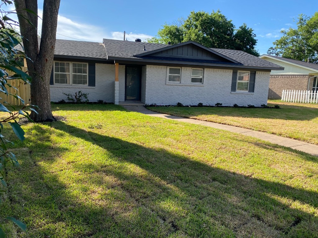 222 Rockaway Drive Duncanville TX 75116