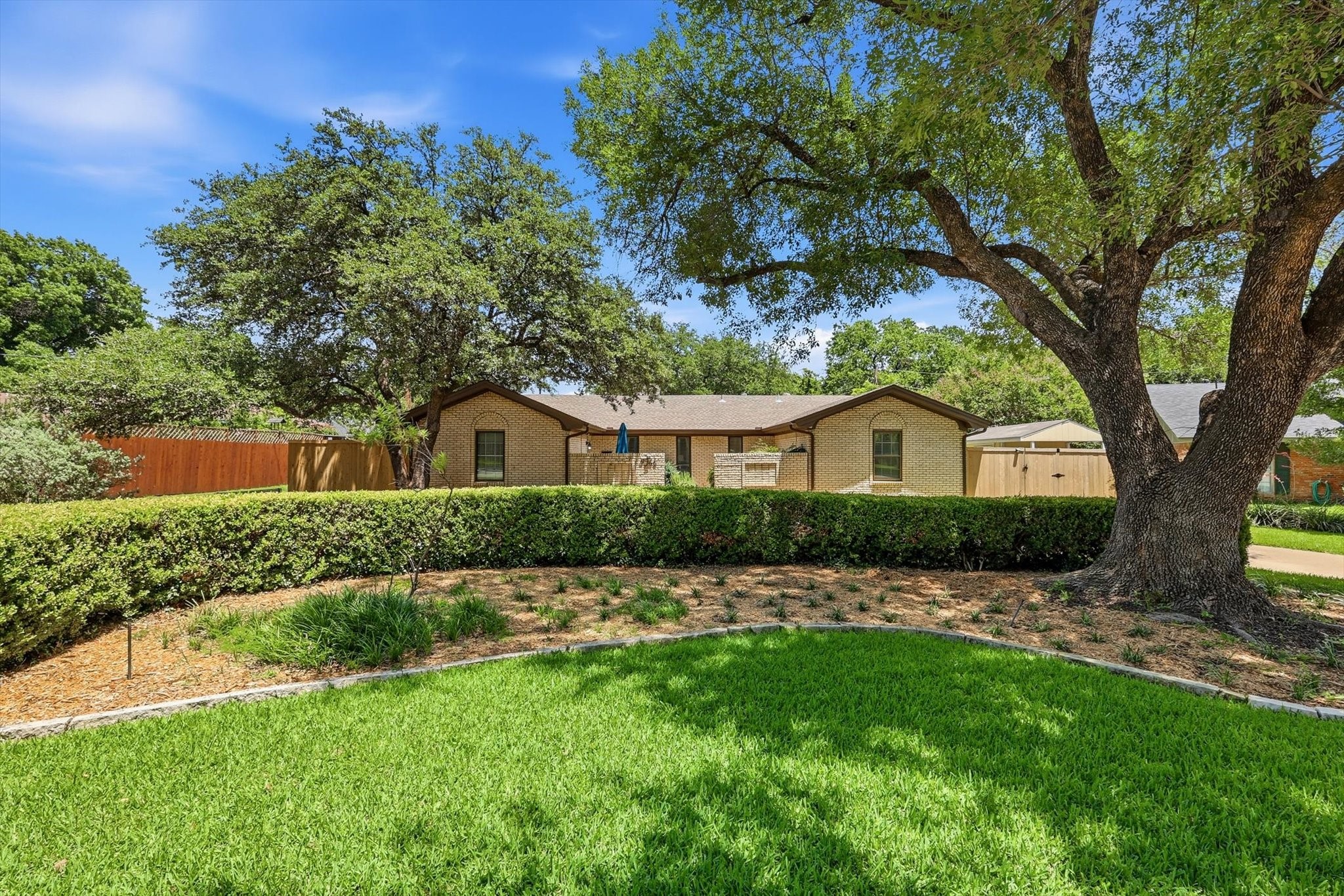 3066 Ponder Place Dallas TX 75229