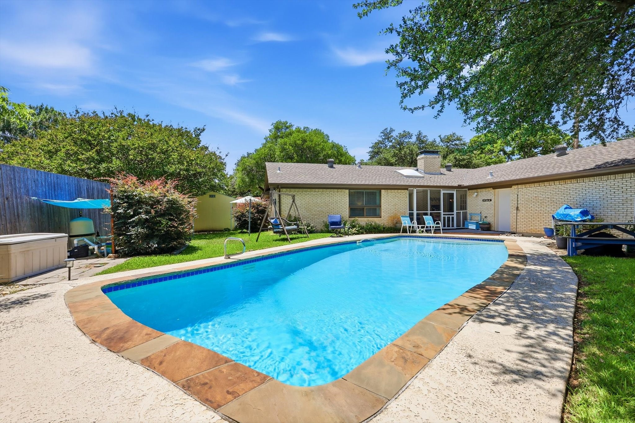 3066 Ponder Place Dallas TX 75229