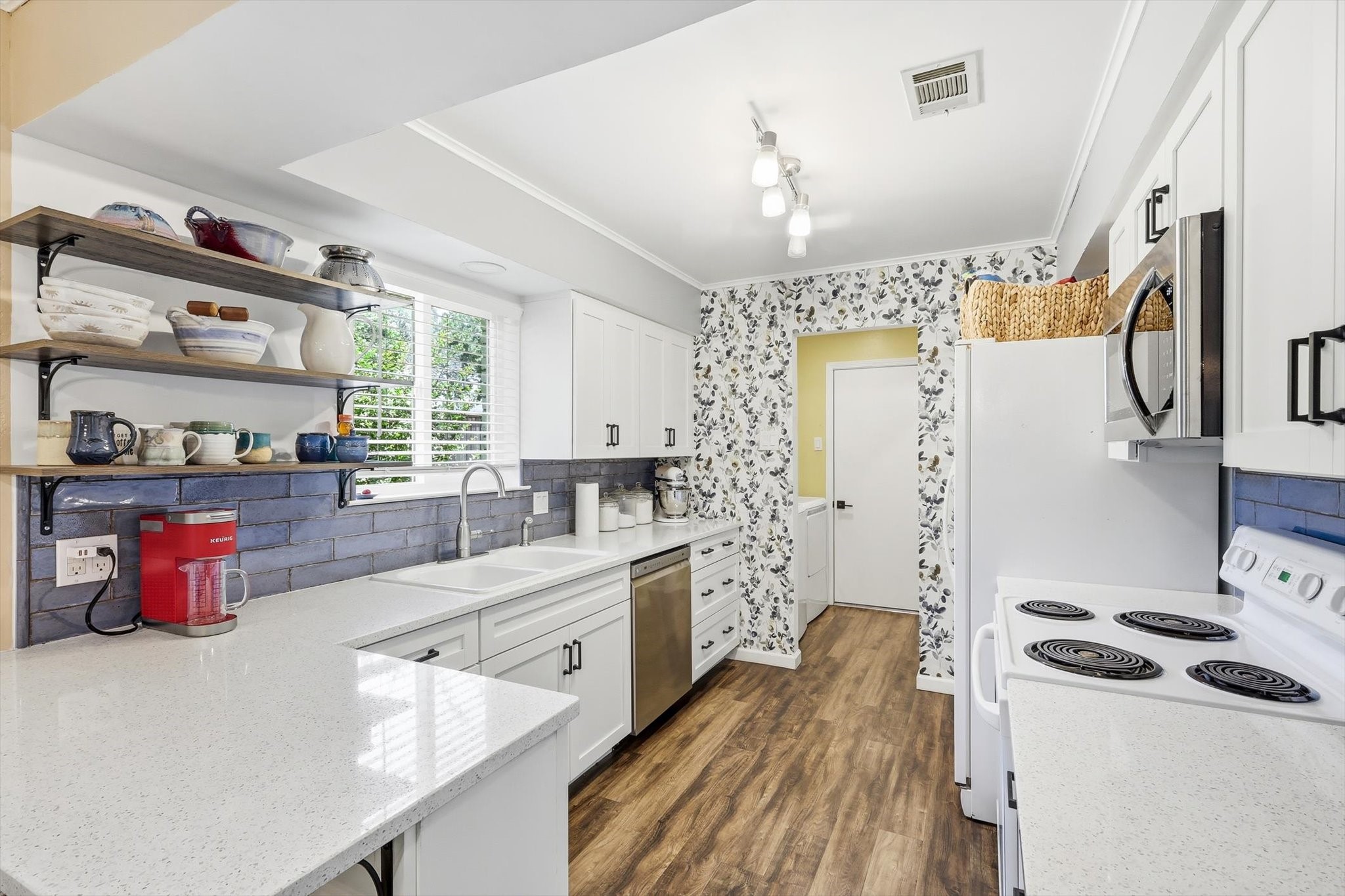 3066 Ponder Place Dallas TX 75229