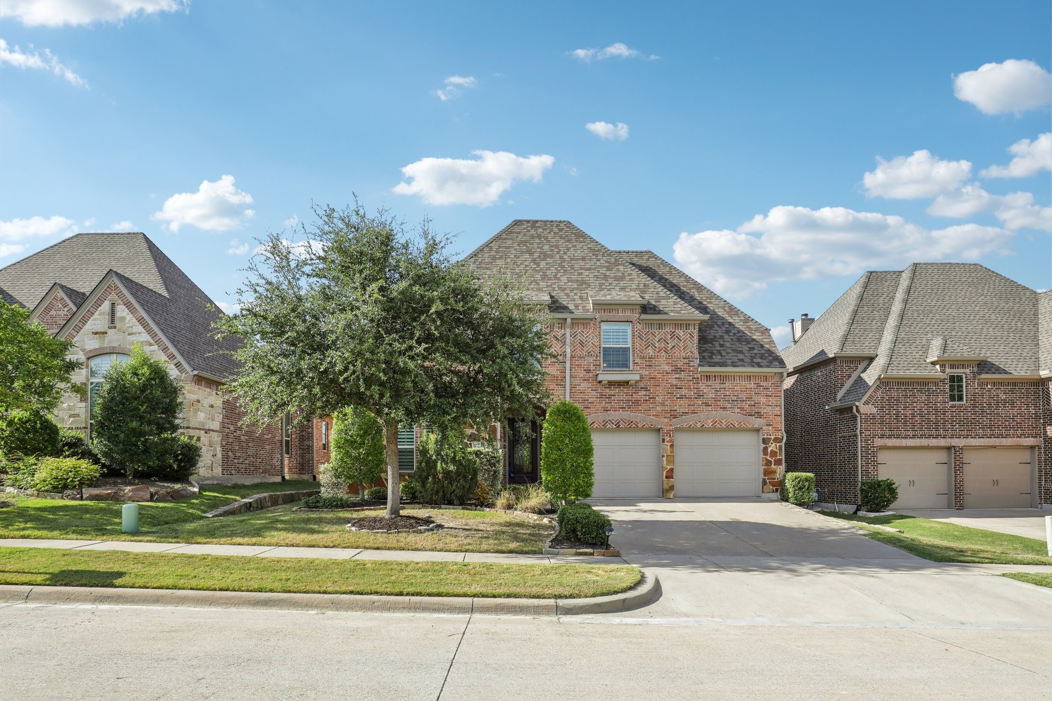 2724 Albany Drive Mckinney TX 75072