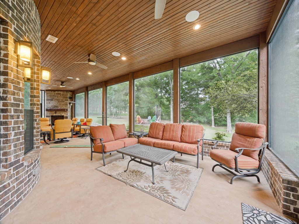127 Dove Canyon Drive Gordonville TX 76245