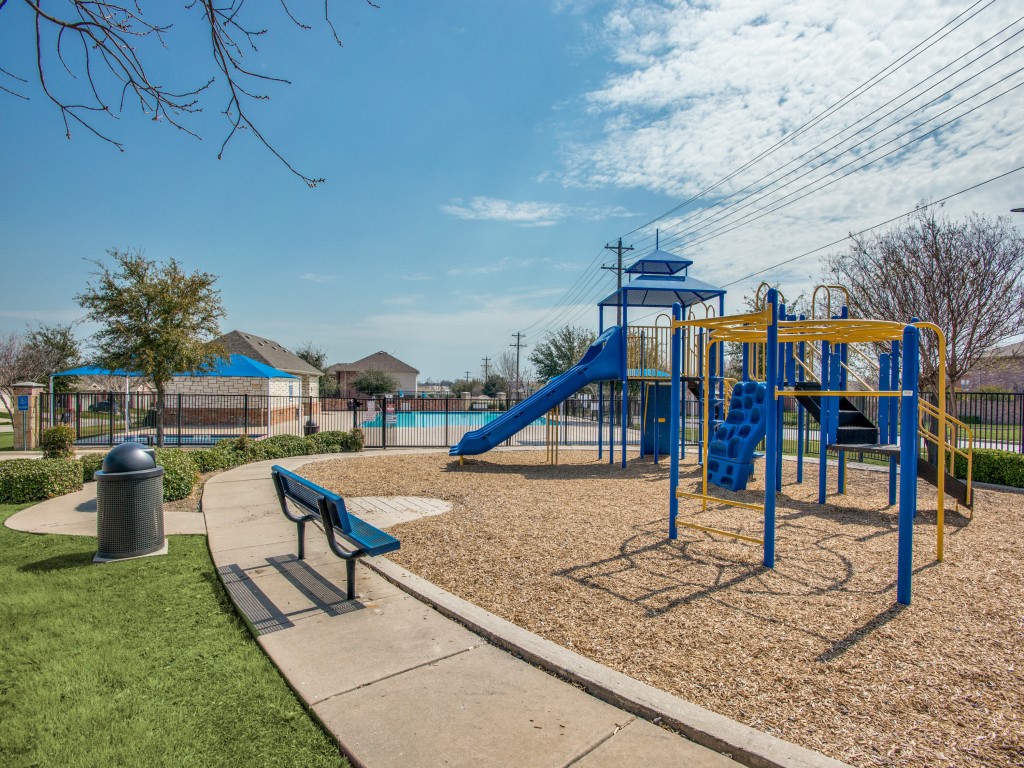 2753 Cascade Cove Little Elm TX 75068