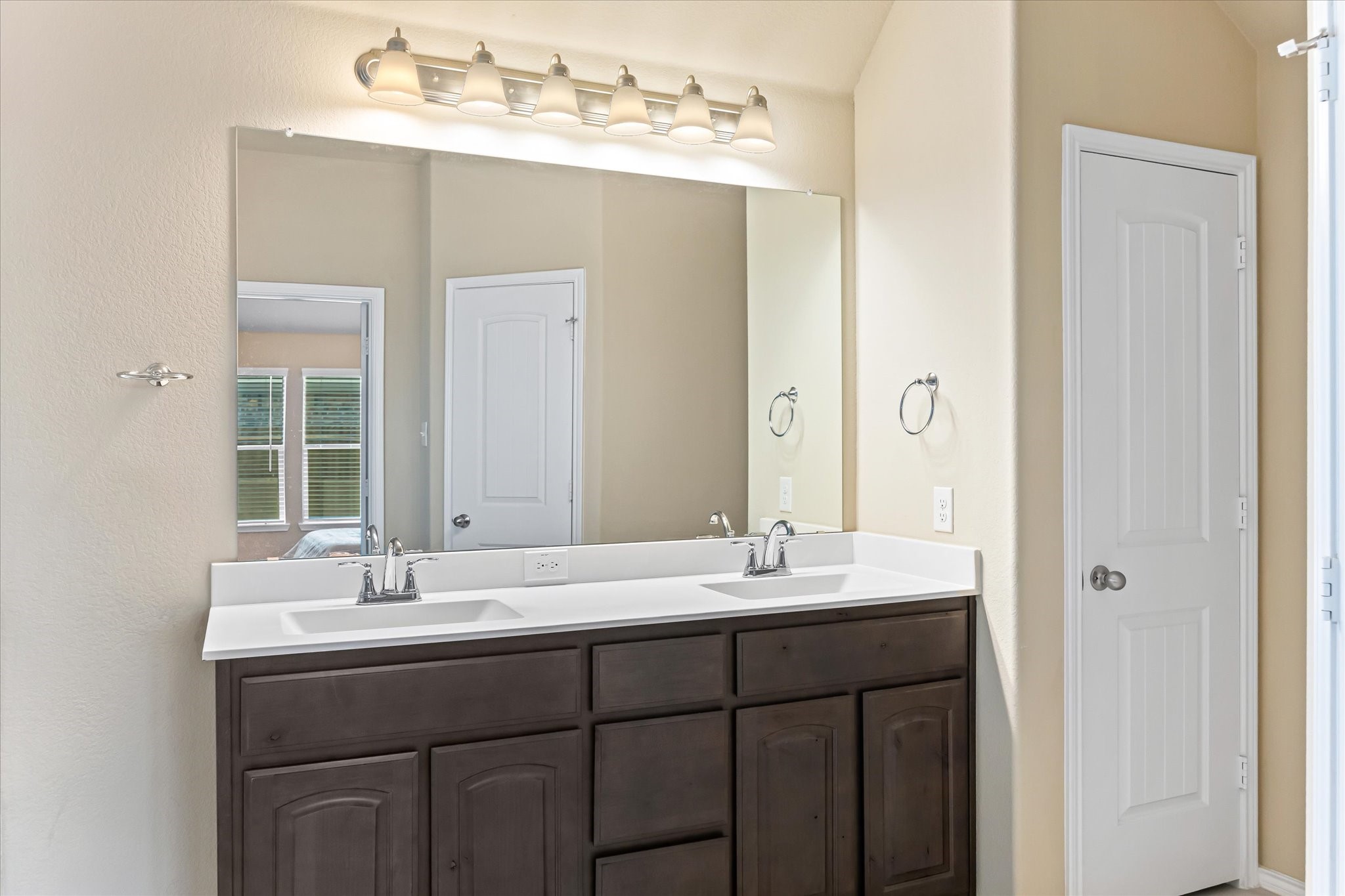 529 Lela Circle Keene TX 76059
