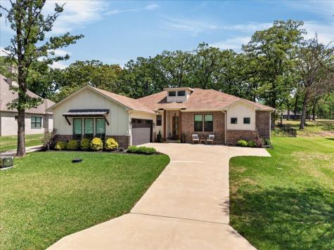 233 Hide A Way Drive Mabank TX 75156