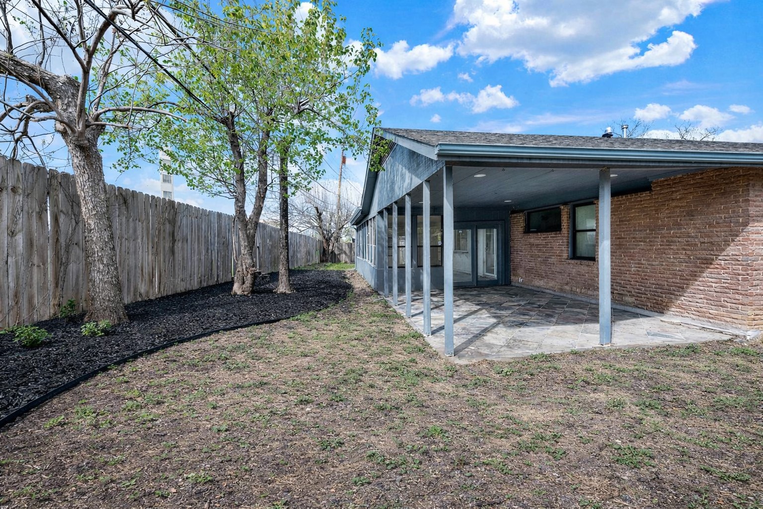 2033 Durham Street Irving TX 75062