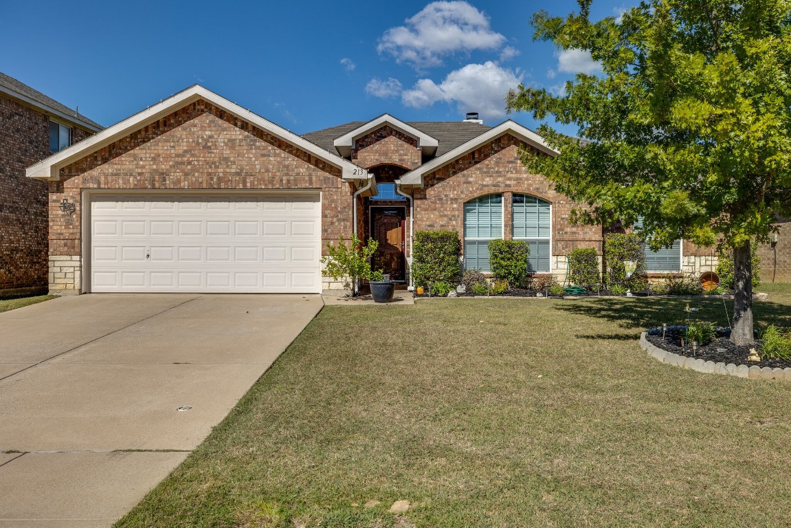 213 Meadowside Drive Mansfield TX 76063