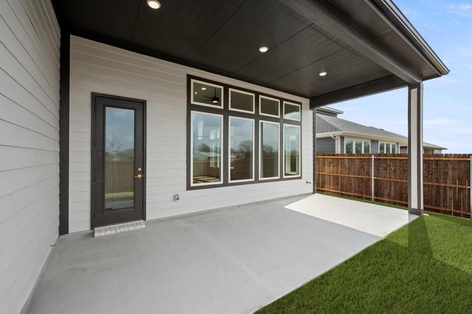 1729 Nesting Robin Lane Denton TX 76249
