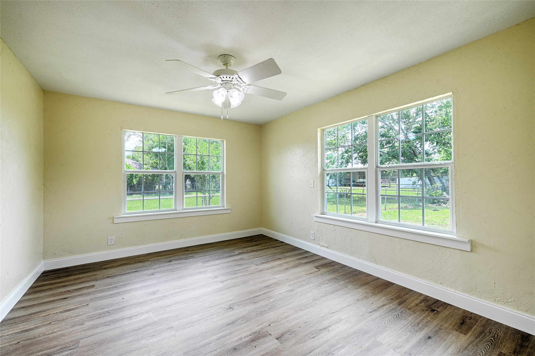 2619 E Seagoville Road Seagoville TX 75159