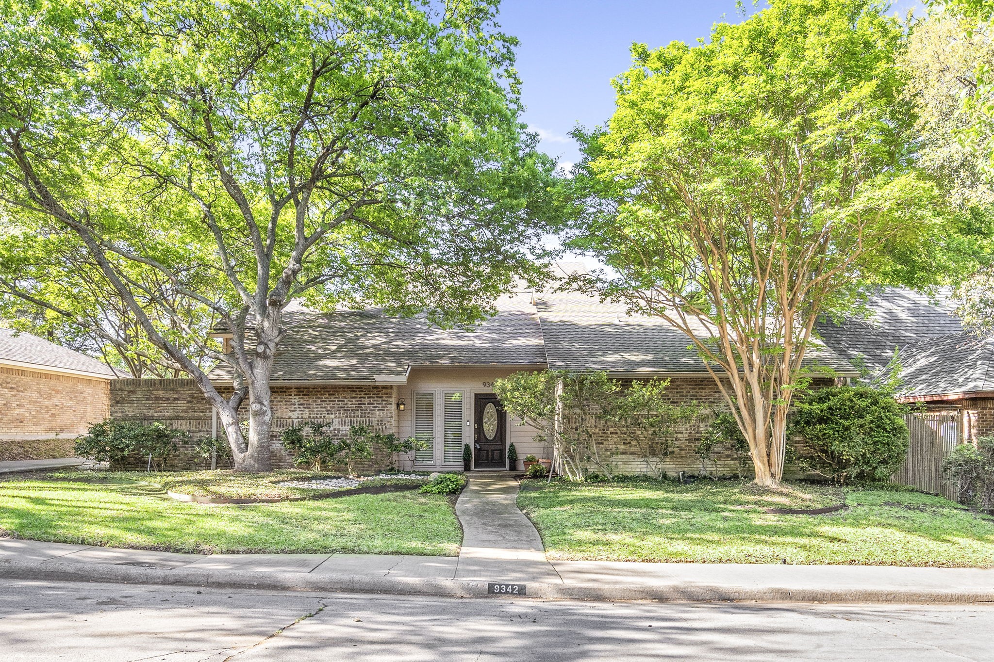9342 Moss Circle Drive Dallas TX 75243