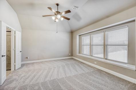 1621 Bull Street Aubrey TX 76227