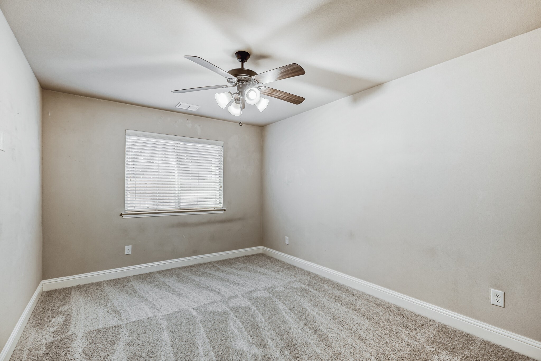 1621 Bull Street Aubrey TX 76227