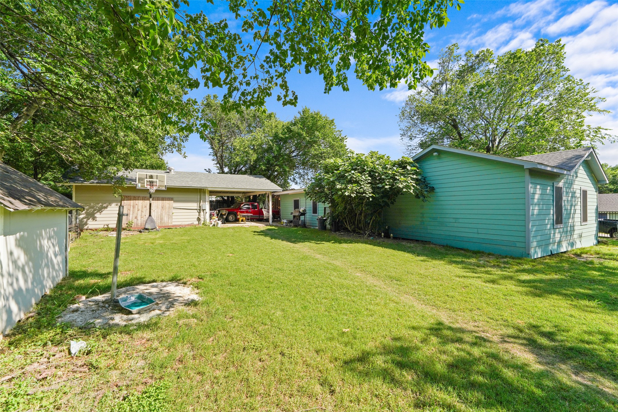 12809 Sultana Street Dallas TX 75253