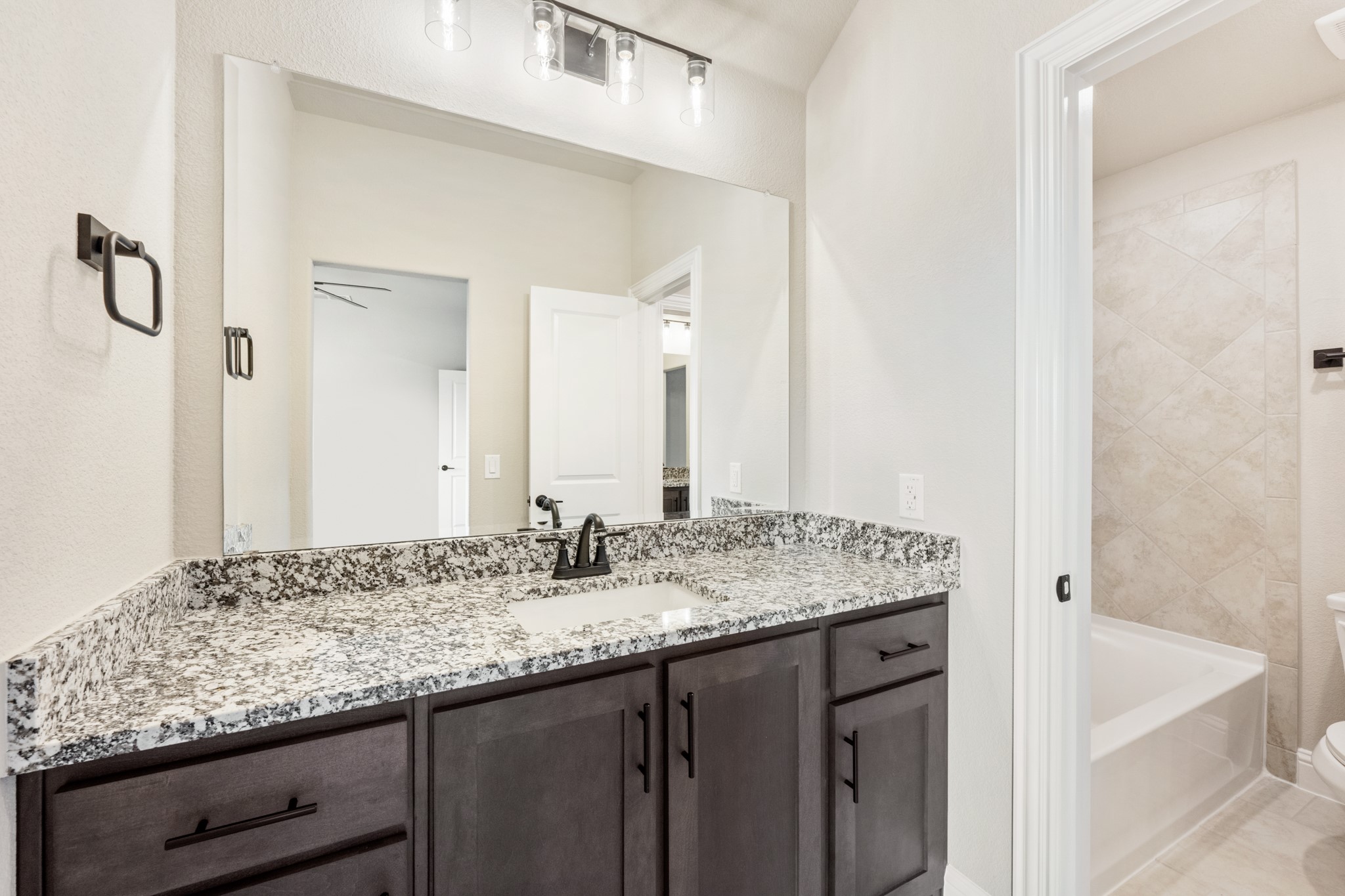 4622 Bel Air Drive Midlothian TX 76065