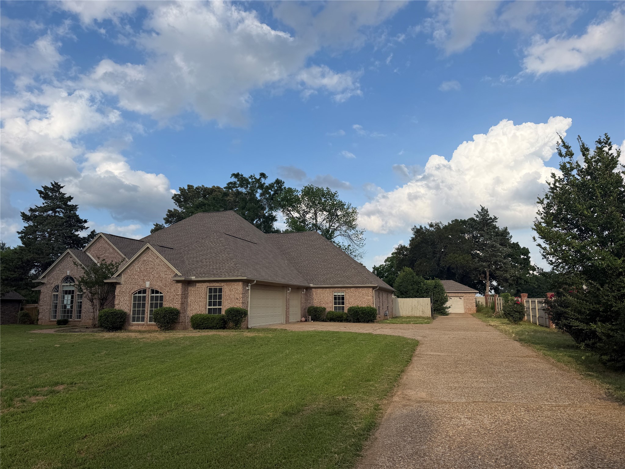 120 Burton Street Longview TX 75603