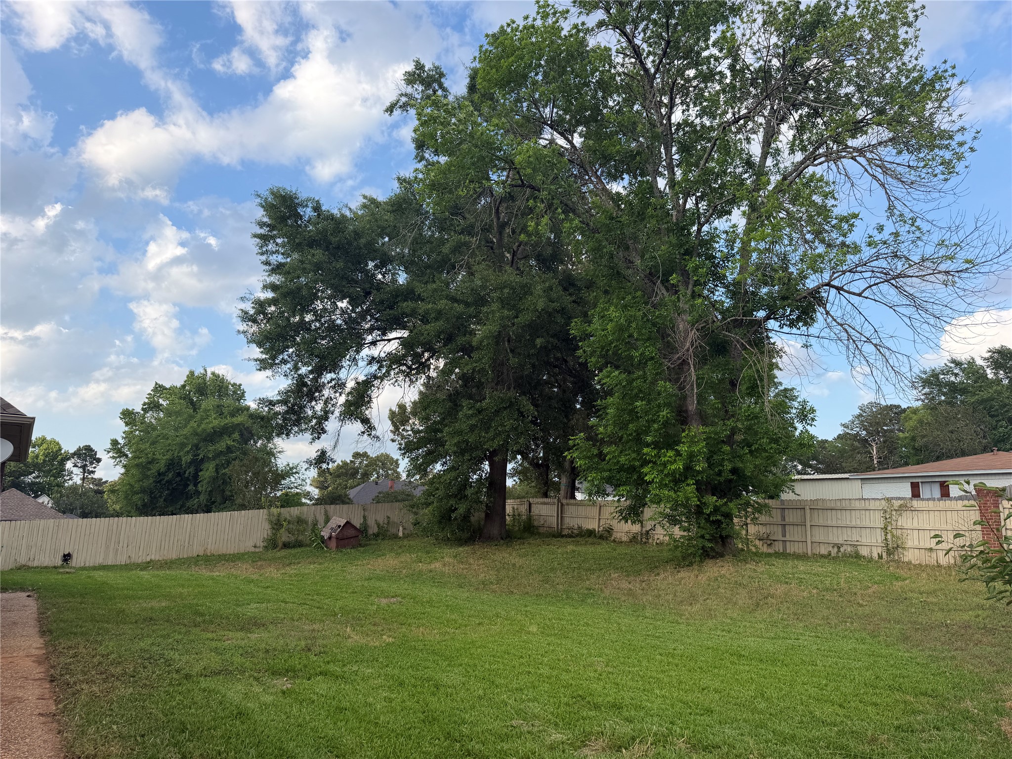 120 Burton Street Longview TX 75603