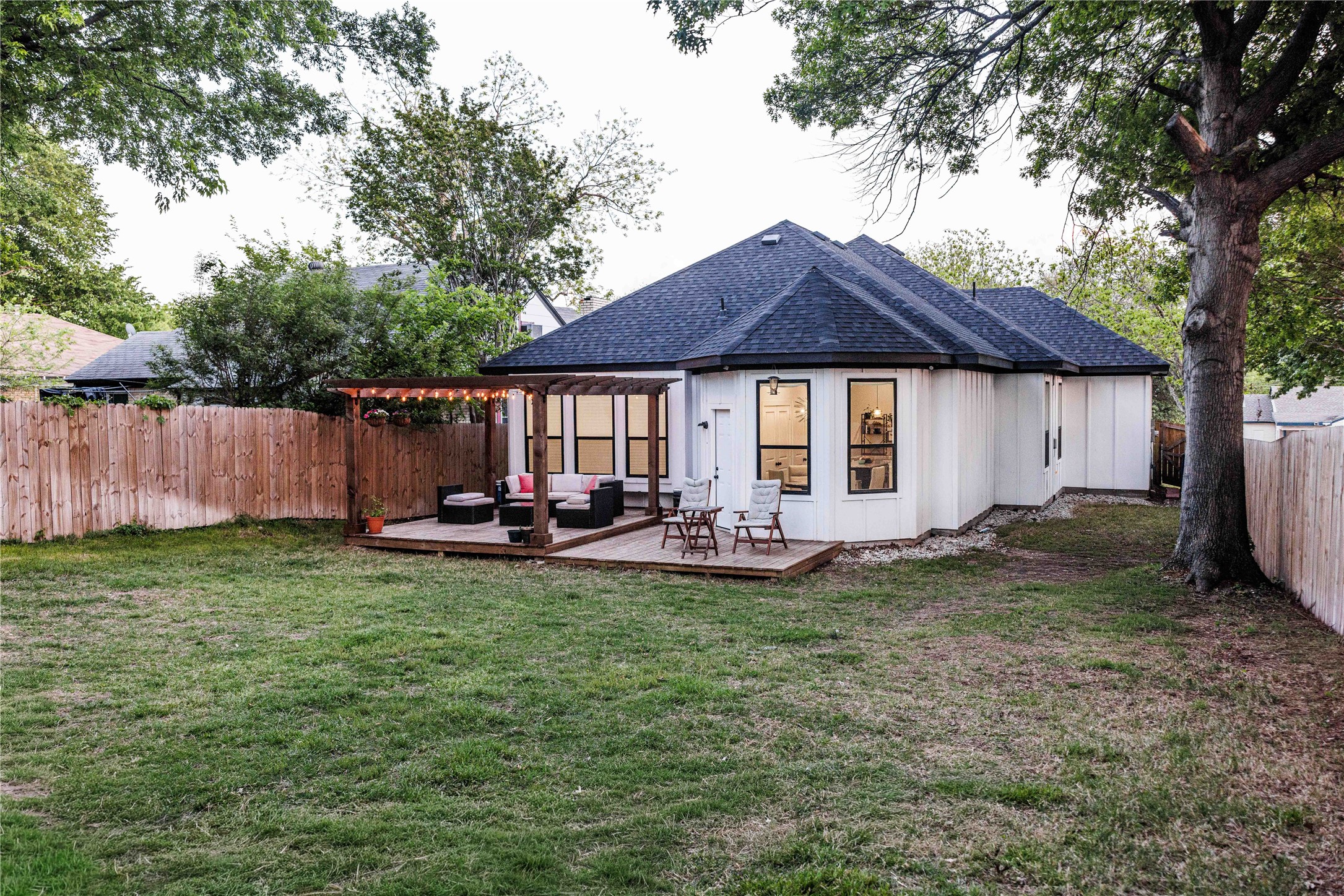 3231 Fairview Avenue Dallas TX 75223