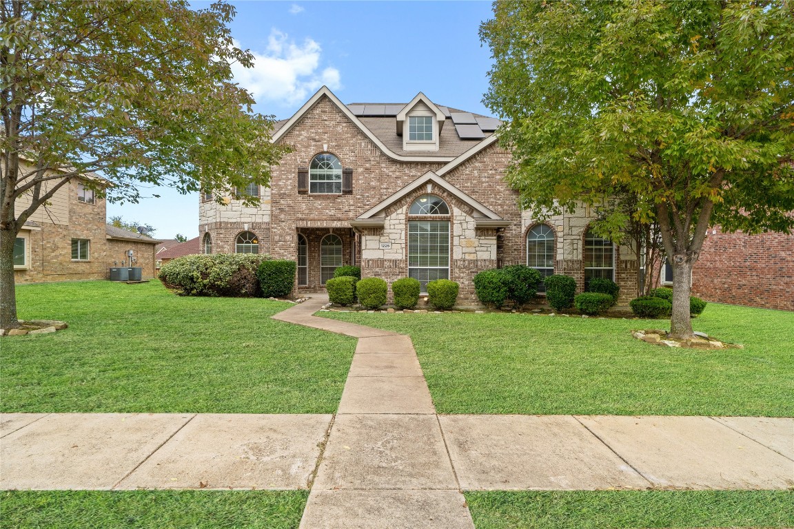 1225 Kensington Drive Desoto TX 75115
