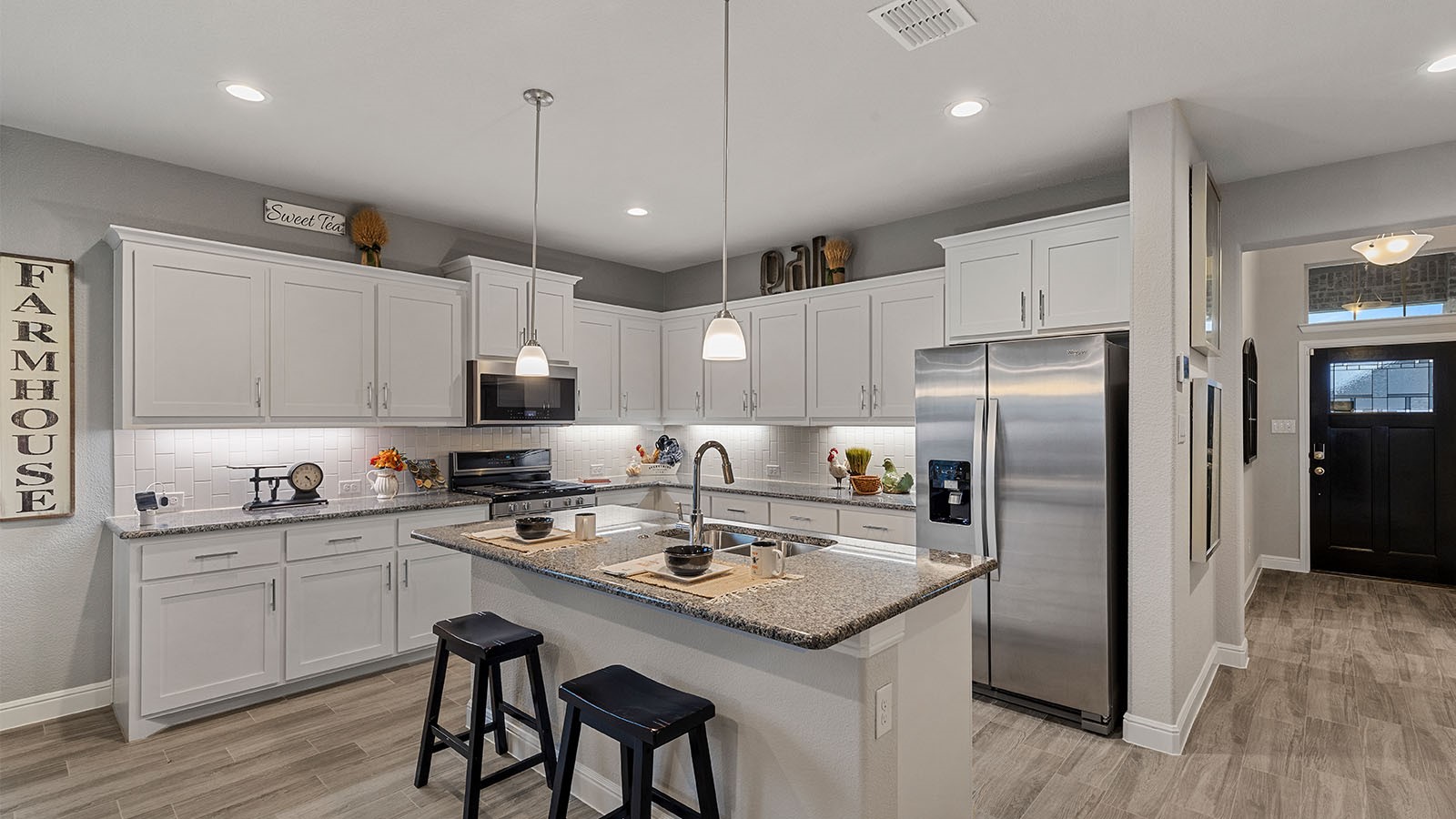 8725 Tallwood Lane Justin TX 76247